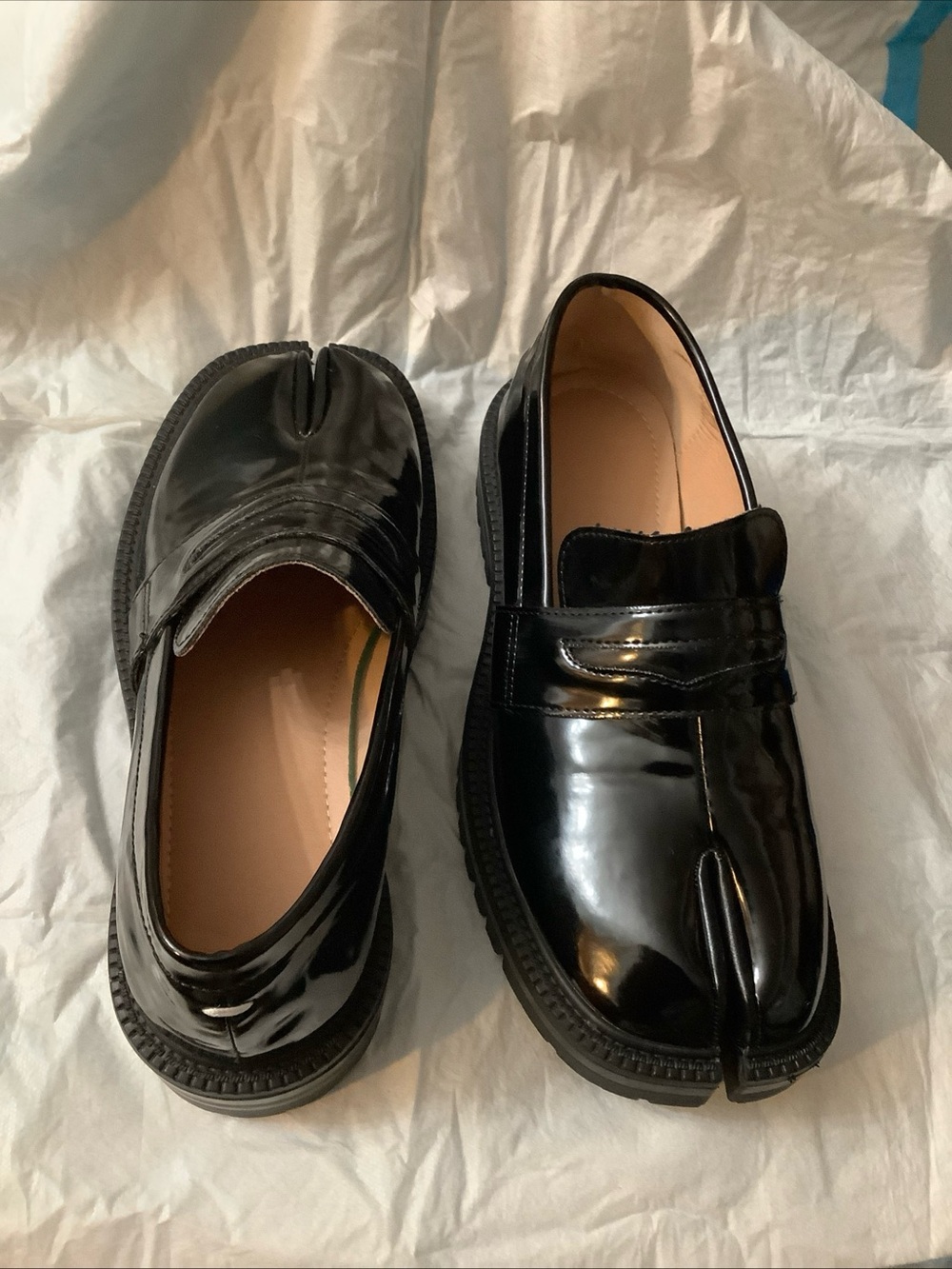 Split-toe Pedal Loafers Tabi Shoes Thick Sole Black Patent Leather Women's 7 US - Picture 4 of 12